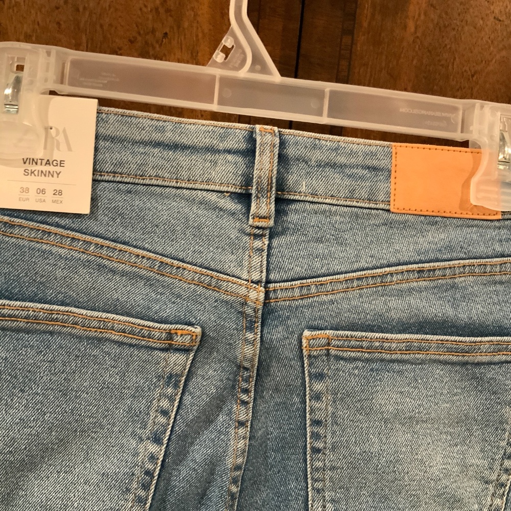 Jean - Picture 2 of 3